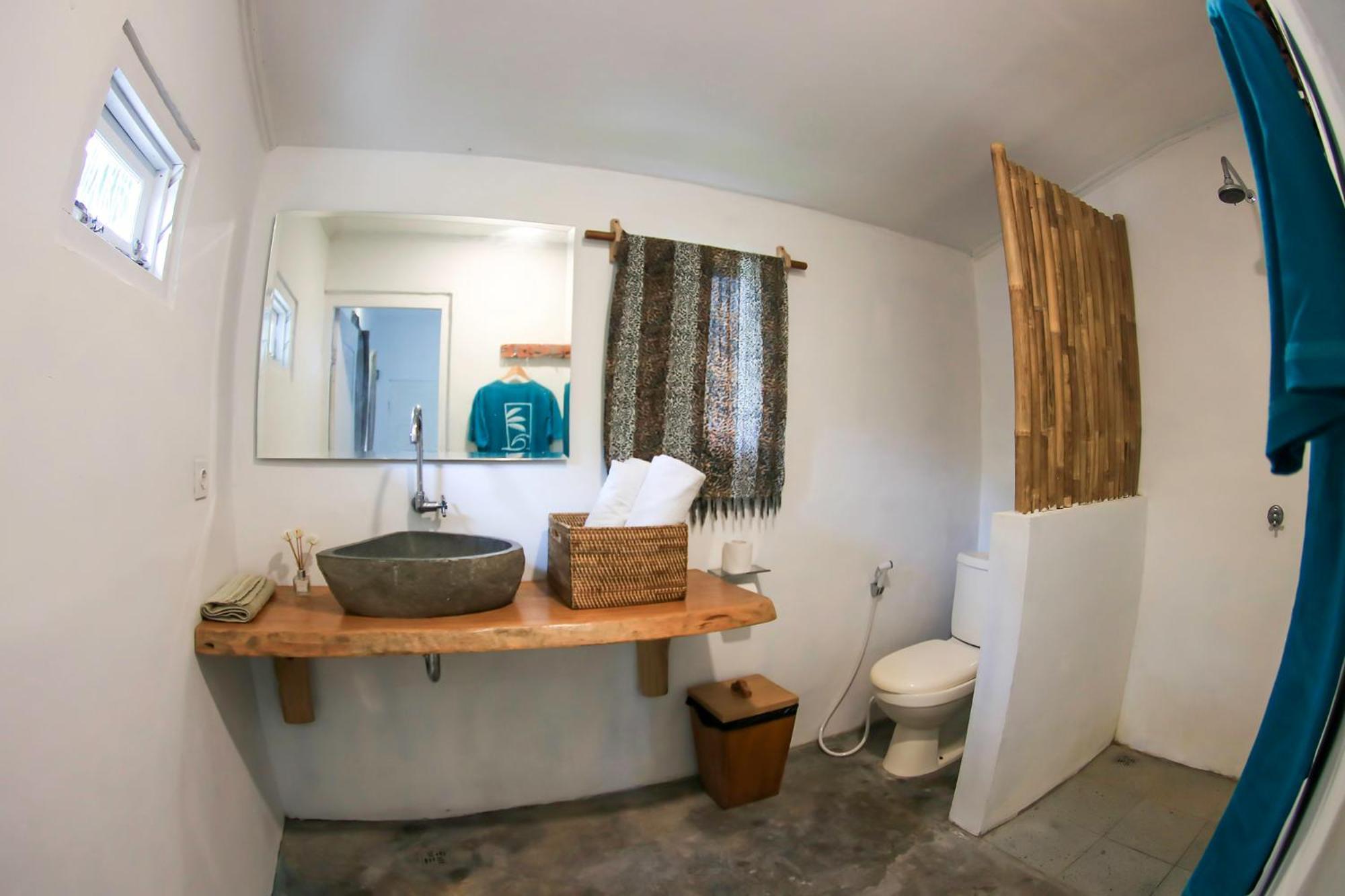 Katiet Beach Resort Mentawai Lances Right Hts Exterior photo